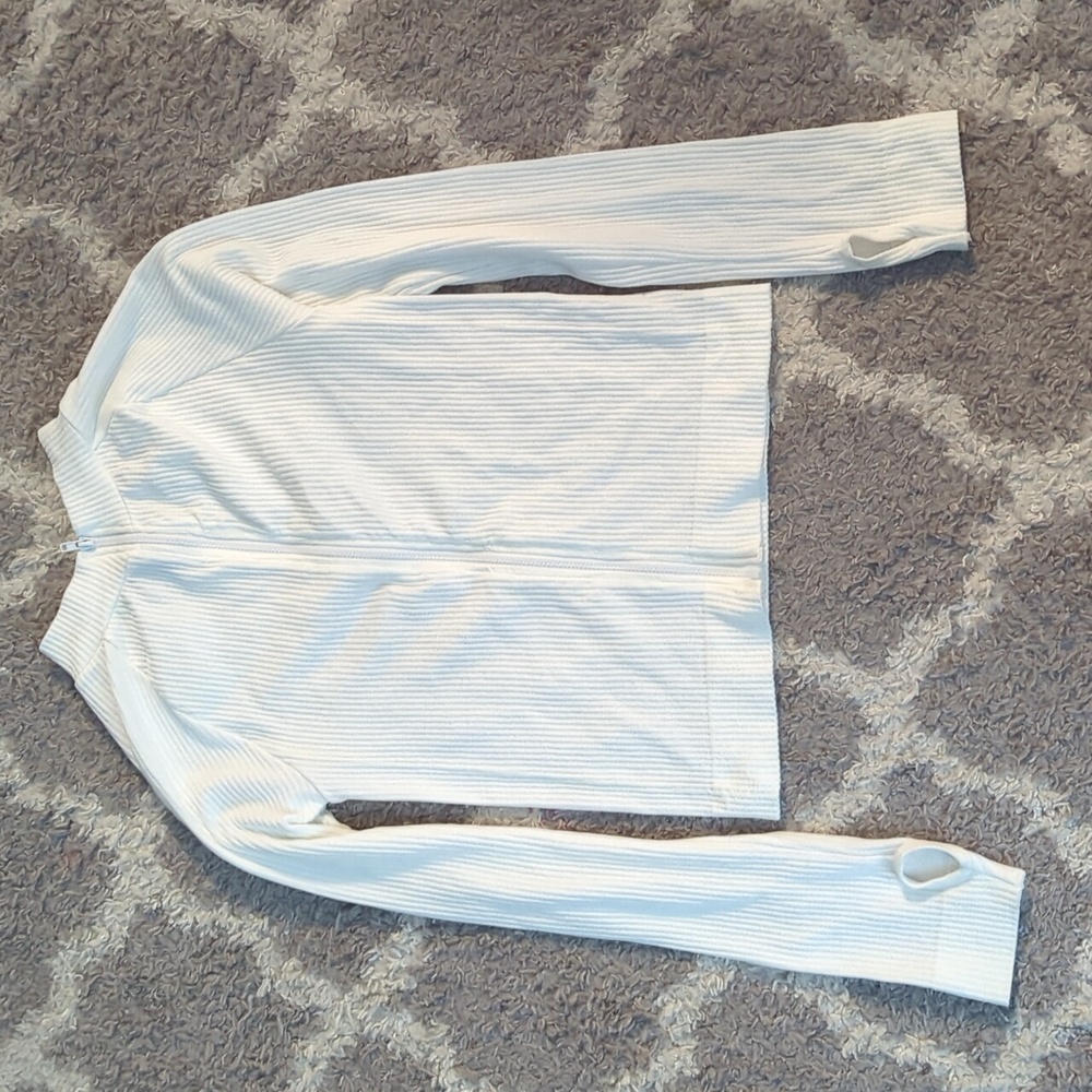 Girls zip up